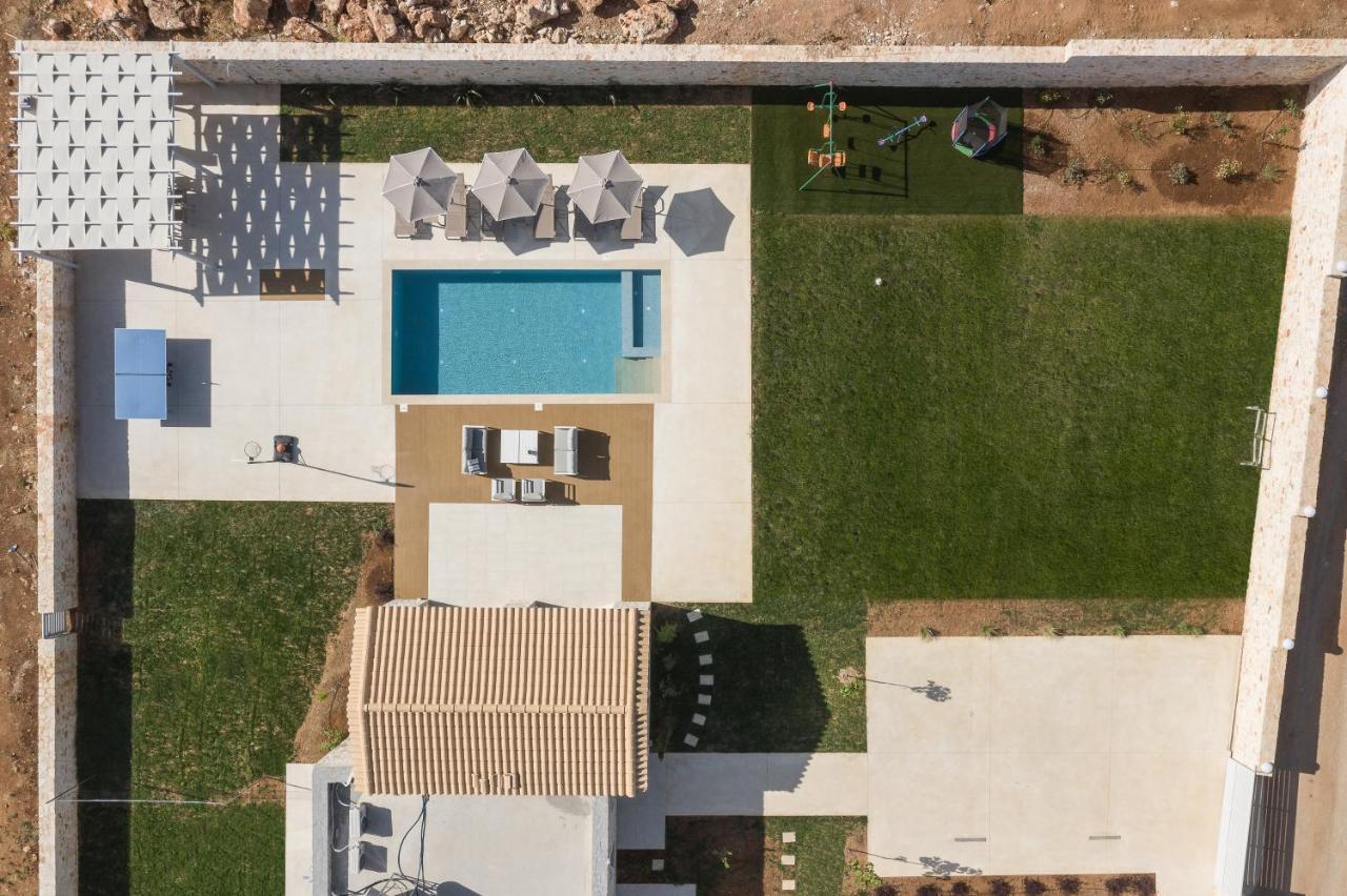 Evaero Villas I, Ii, Iii, IV - An Ever-So Inviting Escape, By Thinkvilla Sfáka المظهر الخارجي الصورة